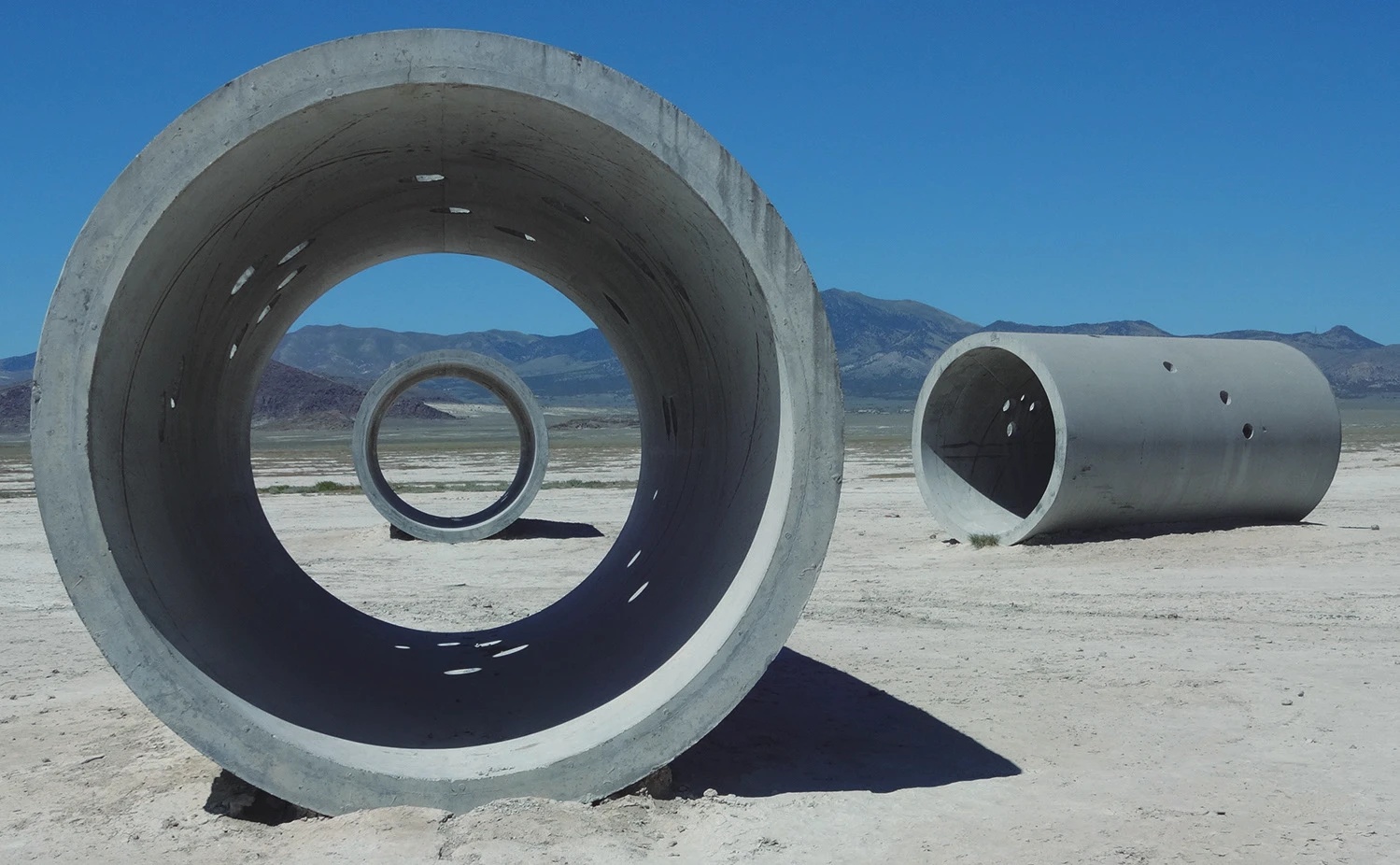 Land Art: When the Earth Becomes the Canvas - Arts